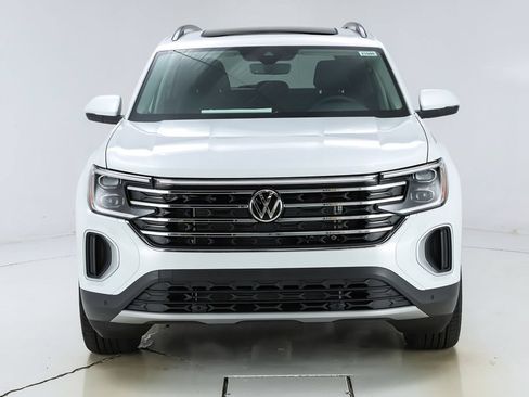 New 2026 Volkswagen Atlas SE FWD image 16