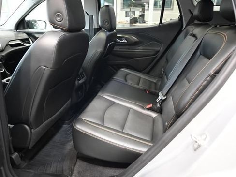 Used 2021 GMC Terrain SLT w/ Elevation Edition FWD image 11