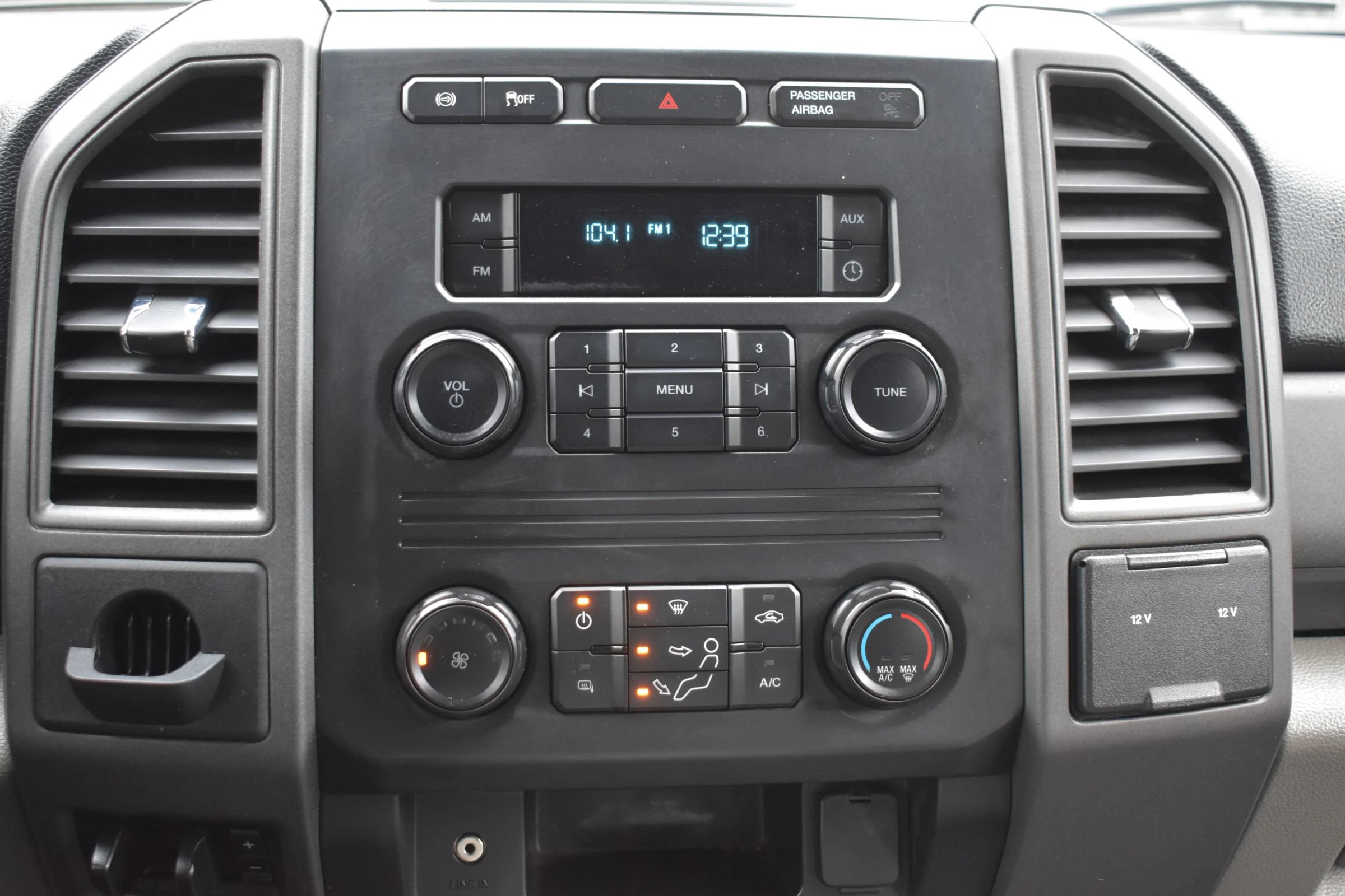 Used 2017 Ford F350 XL w/ Power Equipment Group RWD image 54