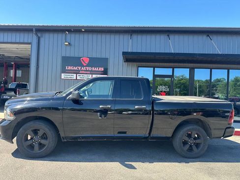 Used 2015 RAM 1500 Express w/ Black Ram 1500 Express Group AWD/4WD image 2