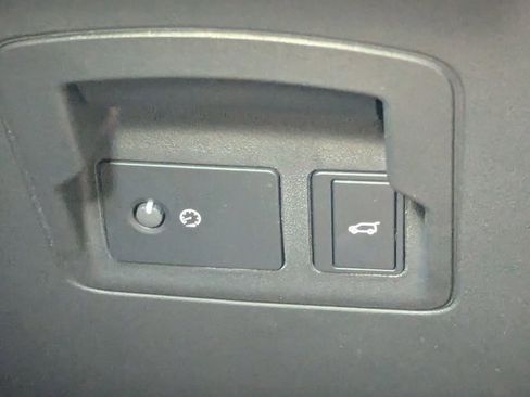 Certified 2026 Land Rover Range Rover Velar S image 10