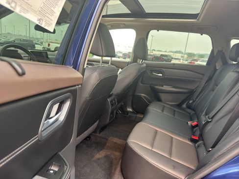 Certified 2023 Nissan Rogue SV w/ SV Premium B Package AWD/4WD image 30