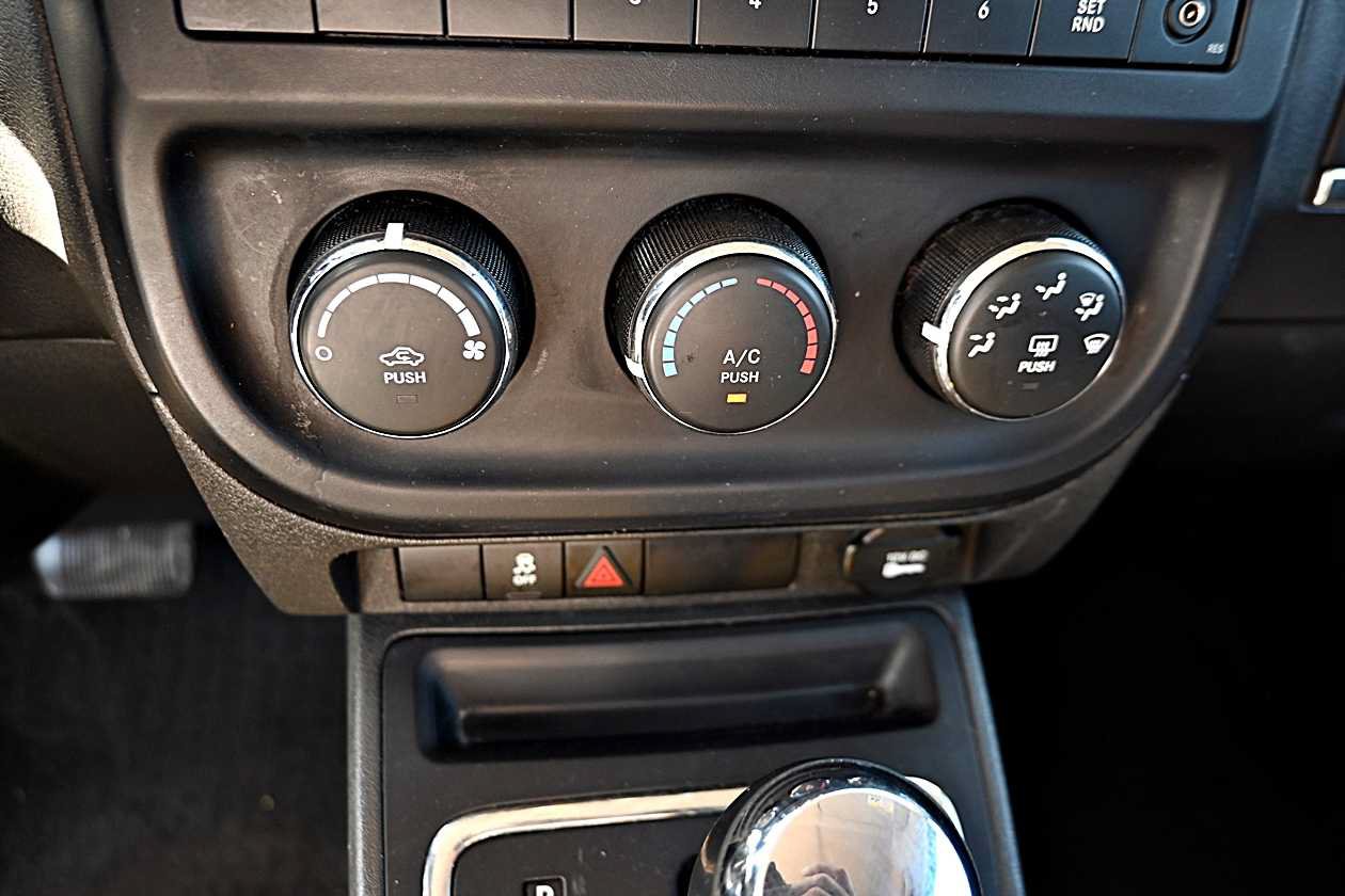 Used 2014 Jeep Patriot Sport w/ Power Value Group FWD image 21