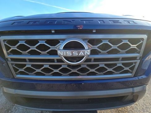 Used 2023 Nissan Frontier SV w/ SV Convenience Package image 29