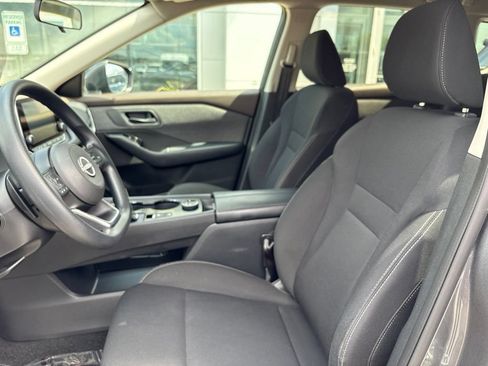 Used 2023 Nissan Rogue S AWD/4WD image 13