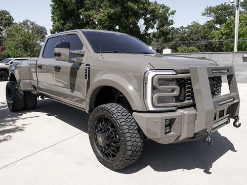 Used 2026 Ford F450 Platinum w/ Platinum Plus Package AWD/4WD image 4