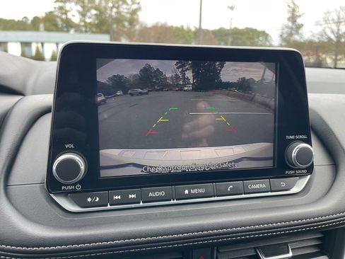 Used 2026 Nissan Rogue SV image 11