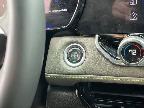 Used 2024 Chevrolet Colorado ZR2 w/ Technology Package image 21