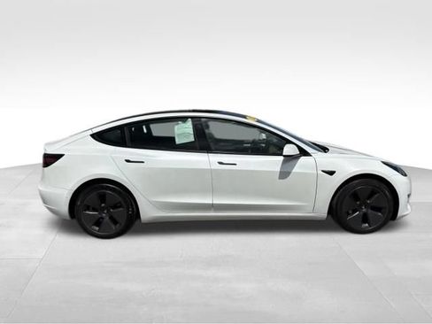 Used 2022 Tesla Model 3 Long Range AWD/4WD image 9