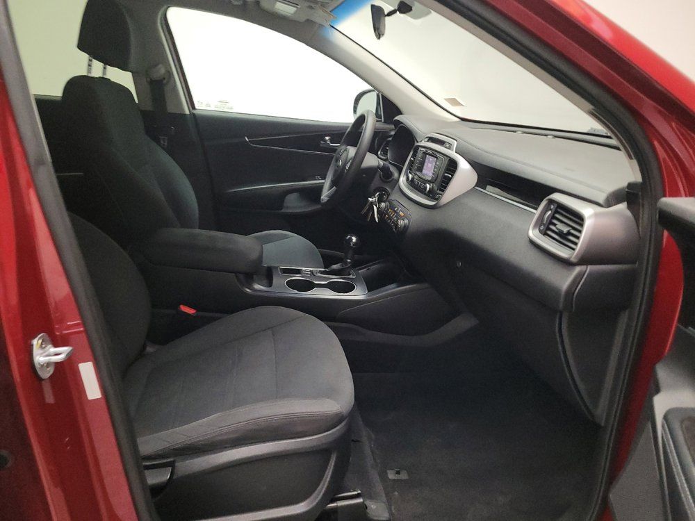 Used 2017 Kia Sorento FWD image 21