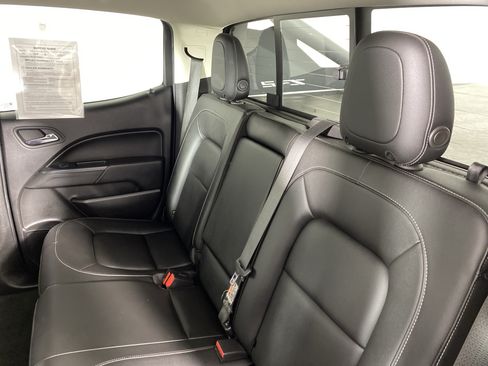 Used 2018 Chevrolet Colorado ZR2 w/ ZR2 Midnight Special Edition AWD/4WD image 31