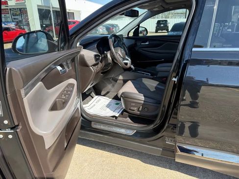 Used 2019 Hyundai Santa Fe FWD w/ Cargo Package image 3