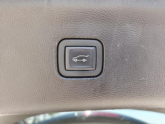 Used 2023 Buick Enclave Essence w/ Experience Buick Package FWD image 15