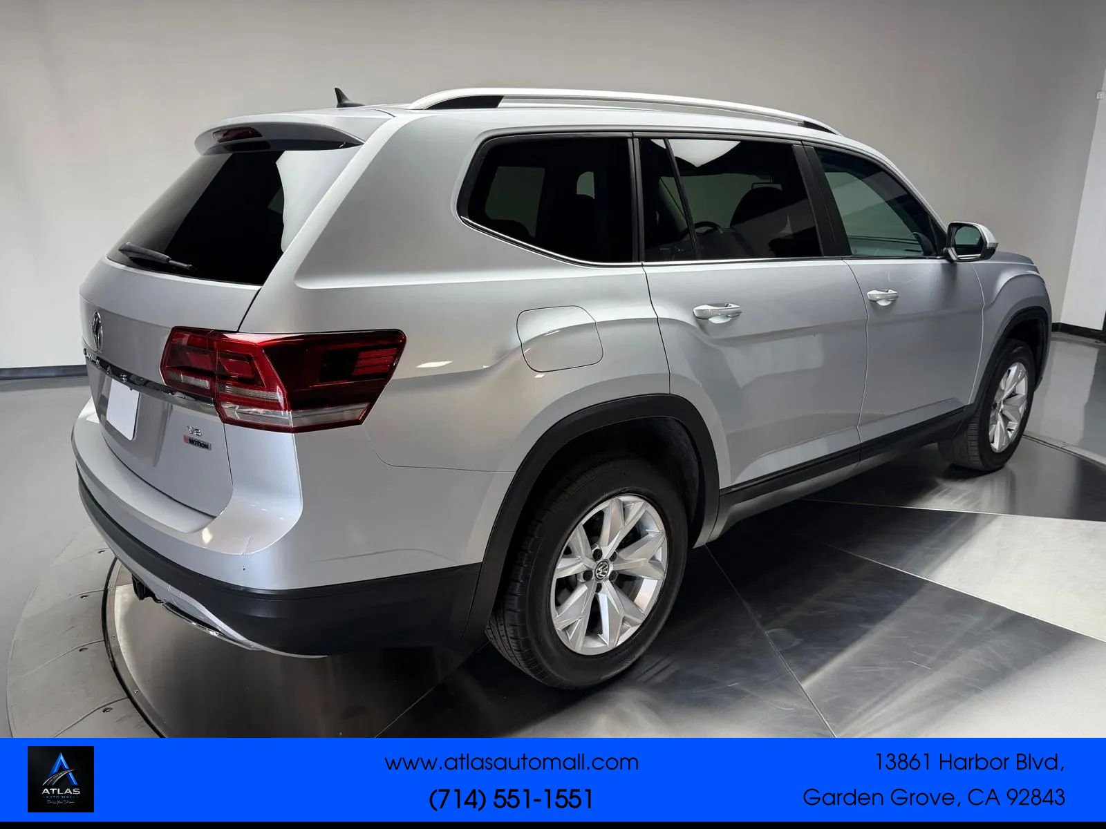 Used 2018 Volkswagen Atlas SE AWD/4WD image 2
