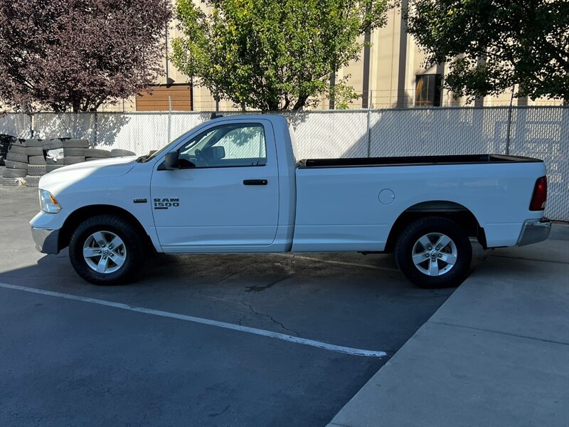 Used 2022 RAM 1500 Classic SLT AWD/4WD image 4