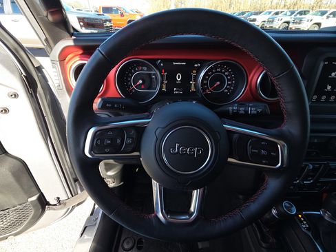 Used 2018 Jeep Wrangler Rubicon w/ Steel Bumper Group image 17