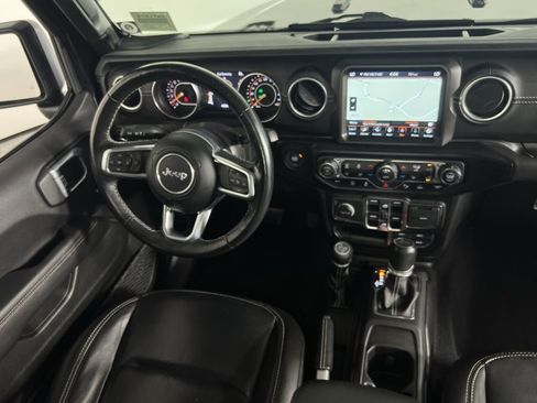 Certified 2022 Jeep Gladiator Overland w/ Popular Equipment Package image 13