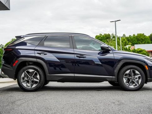 Certified 2025 Hyundai Tucson SEL AWD/4WD image 6