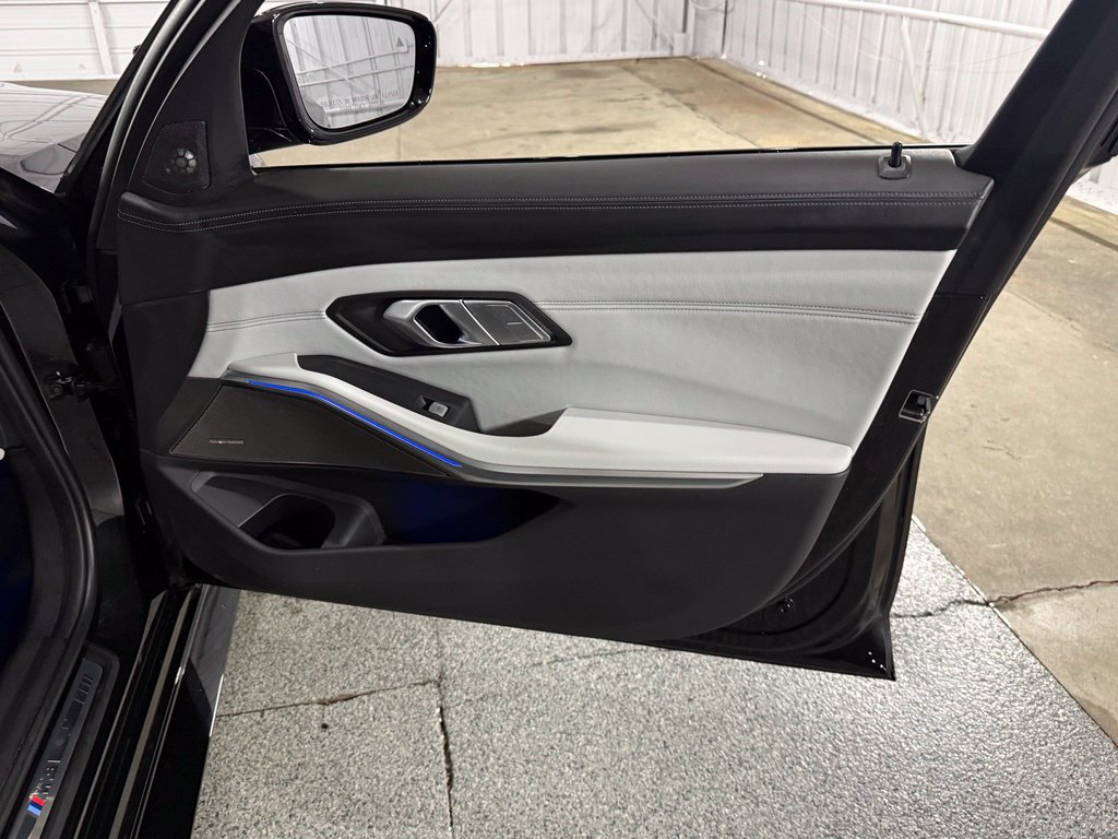 Used 2022 BMW M3 RWD image 32