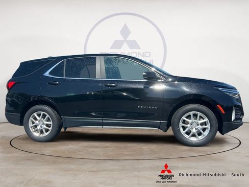 Used 2022 Chevrolet Equinox LT AWD/4WD image 2