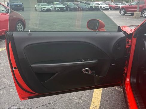 Used 2023 Dodge Challenger R/T w/ Blacktop Package image 9