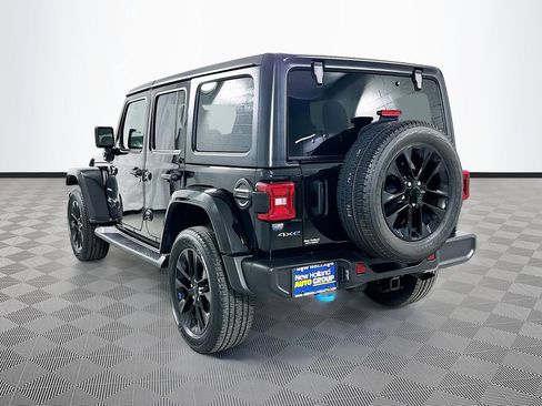 Certified 2023 Jeep Wrangler Unlimited Sahara w/ Dual Top Group AWD/4WD image 5