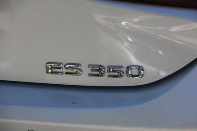 Used 2019 Lexus ES 350 w/ Accessory Package FWD image 9