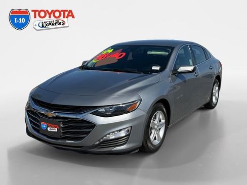 Used 2024 Chevrolet Malibu LT image 1