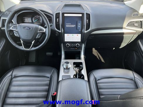 Certified 2024 Ford Edge SEL image 5
