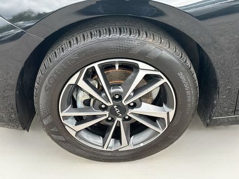 Used 2023 Kia Forte LXS FWD image 33
