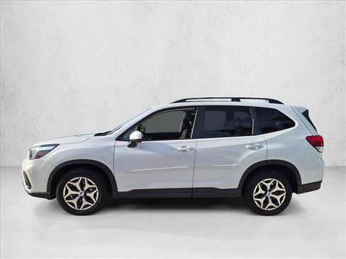Used 2021 Subaru Forester Premium AWD/4WD image 8
