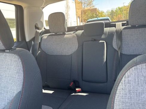 Used 2024 Ford Maverick XLT image 11