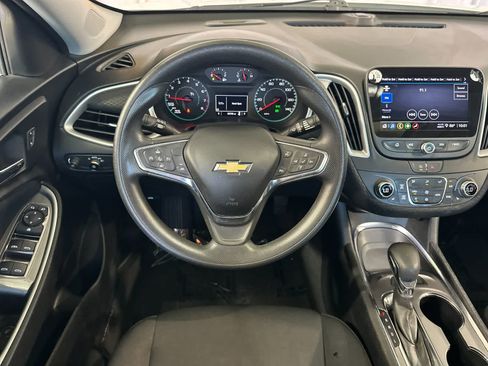 Used 2023 Chevrolet Malibu LT FWD image 15