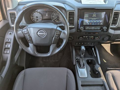 Certified 2024 Nissan Frontier SV w/ SV Convenience Package AWD/4WD image 10