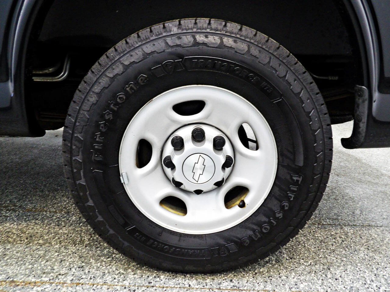 Used 2016 Chevrolet Express 2500 LS RWD image 17