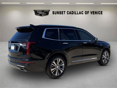 Certified 2024 Cadillac XT6 Premium Luxury w/ Platinum Package image 3