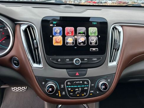 Used 2017 Chevrolet Malibu Premier w/ Premier Sun and Wheel Package image 21