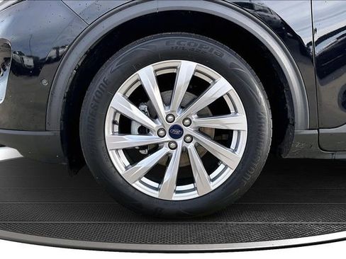 Used 2022 Ford Escape Titanium w/ Titanium Elite Package image 33