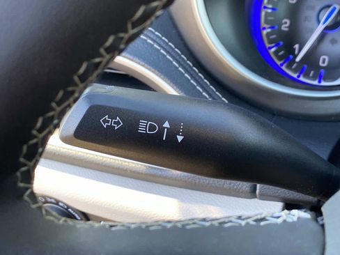 Certified 2022 Chrysler Pacifica Touring-L image 17