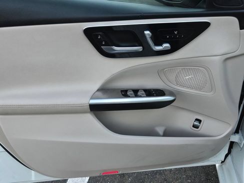 Used 2024 Mercedes-Benz C 300 4MATIC Sedan image 10