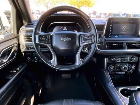 Used 2024 Chevrolet Suburban RST image 5