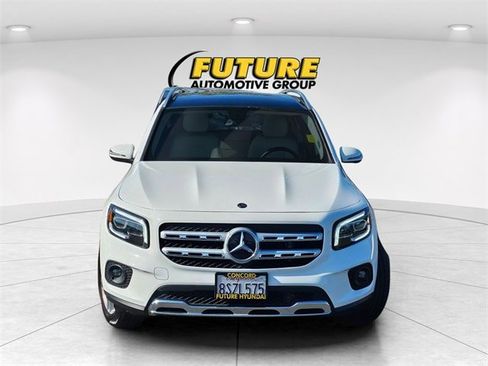 Used 2020 Mercedes-Benz GLB 250 4MATIC image 2