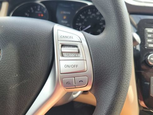 Used 2016 Nissan Rogue SV w/ SV Premium Package FWD image 21