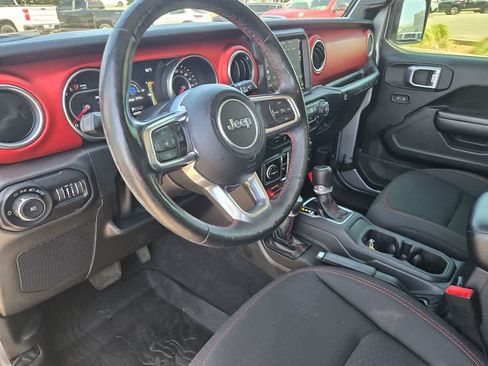 Used 2019 Jeep Wrangler Unlimited Rubicon AWD/4WD image 10