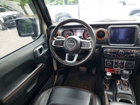 Used 2022 Jeep Gladiator Mojave w/ LED Lighting Group AWD/4WD image 12