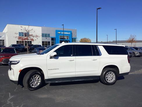 Used 2023 Chevrolet Suburban LS image 6