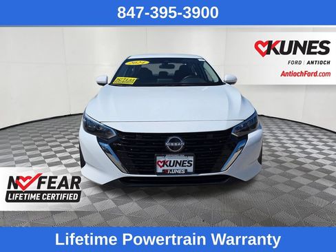 Used 2024 Nissan Sentra SV FWD image 2