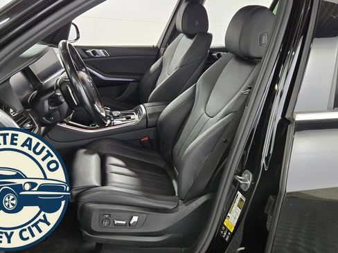 Used 2020 BMW X5 xDrive40i w/ Parking Assistance Package image 23
