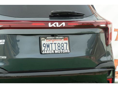 Used 2024 Kia Seltos EX FWD image 17
