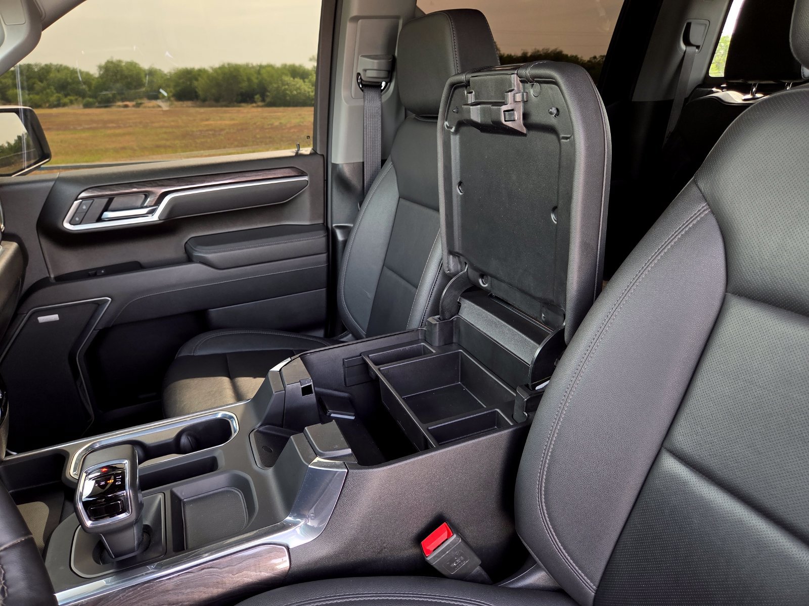 Used 2025 Chevrolet Silverado 1500 LTZ w/ Z71 Off-Road Package AWD/4WD image 30